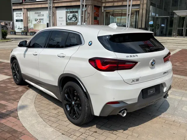 BMW X2 — Фото автомобиля 2