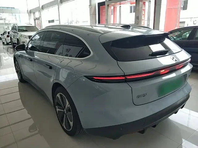 Nio ET5 Touring — Фото автомобиля 4