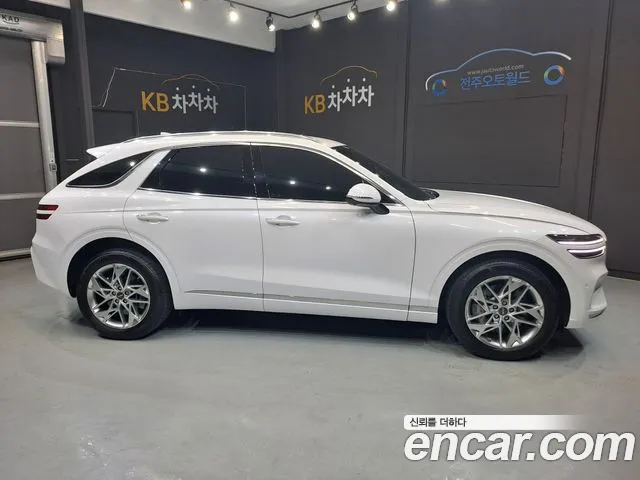 Genesis GV70 — Фото автомобиля 3