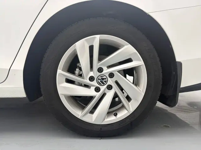 Volkswagen Lamando — Фото автомобиля 9