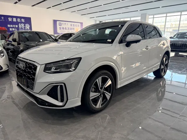 Фотография автомобиля — Audi Q2L