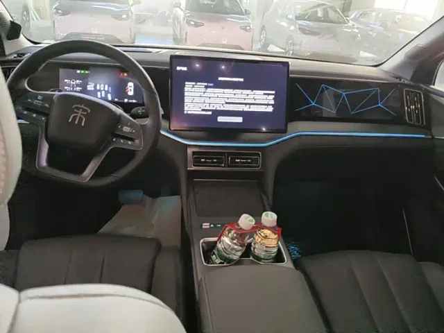 BYD Song L DM-i — Фото автомобиля 9