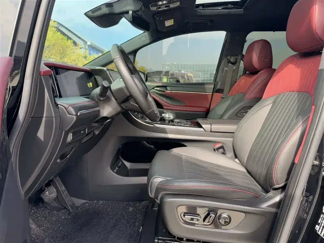 GAC Trumpchi M8 — Фото автомобиля 4