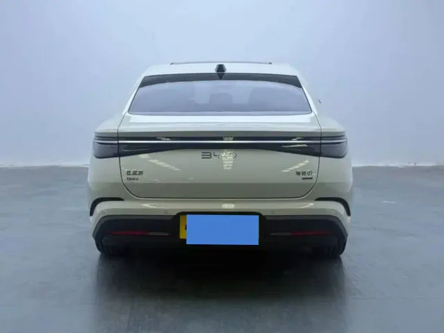 BYD Seal 07 DM-i — Фото автомобиля 5