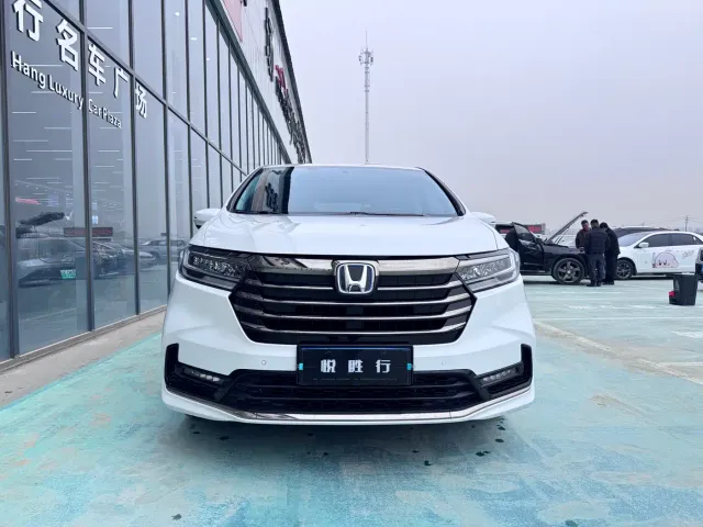 Honda Odyssey — Фото автомобиля 2