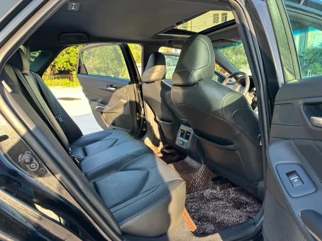 Toyota Avalon — Фото автомобиля 9
