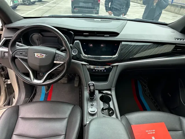 Cadillac XT6 — Фото автомобиля 6