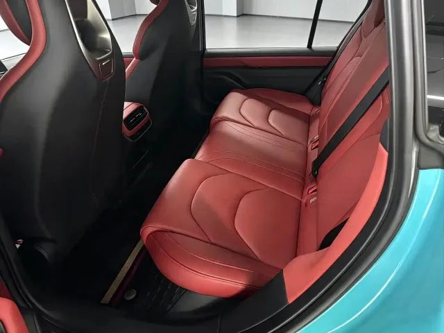 Xiaomi SU7 — Фото автомобиля 6