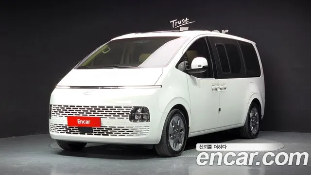 Фотография автомобиля — Hyundai Staria