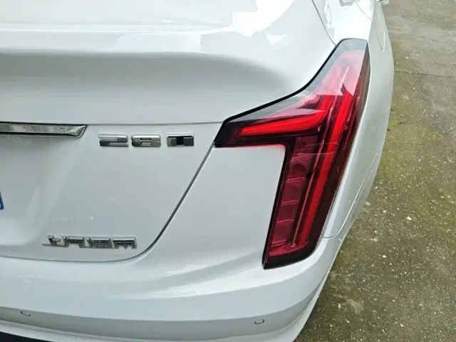 Cadillac CT5 — Фото автомобиля 7