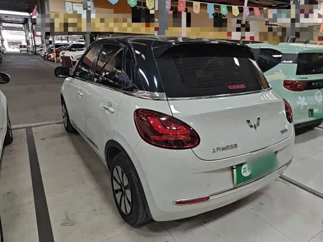 Wuling Bingo — Фото автомобиля 4