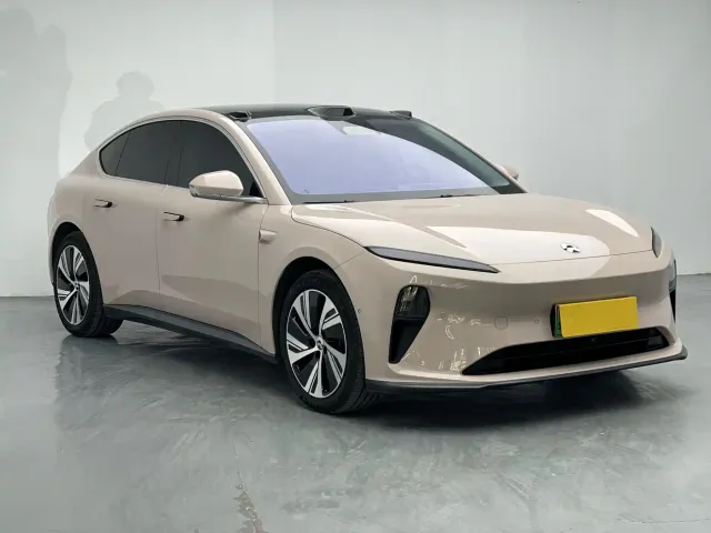 Nio ET5 — Фото автомобиля 6
