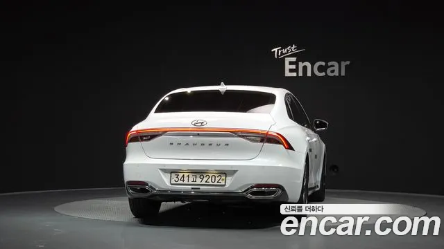 Hyundai Grandeur Grandeur (New) — Фото автомобиля 4