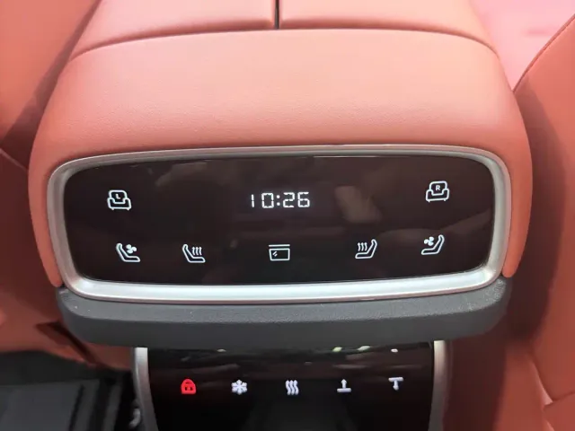 Dongfeng eπ 008 — Фото автомобиля 15