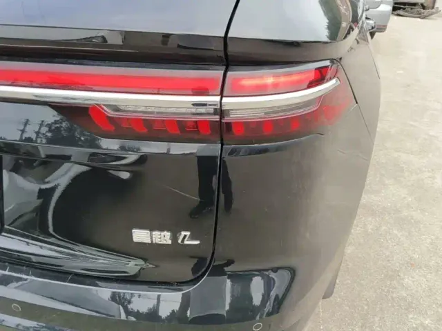 Geely Xingyue L — Фото автомобиля 7