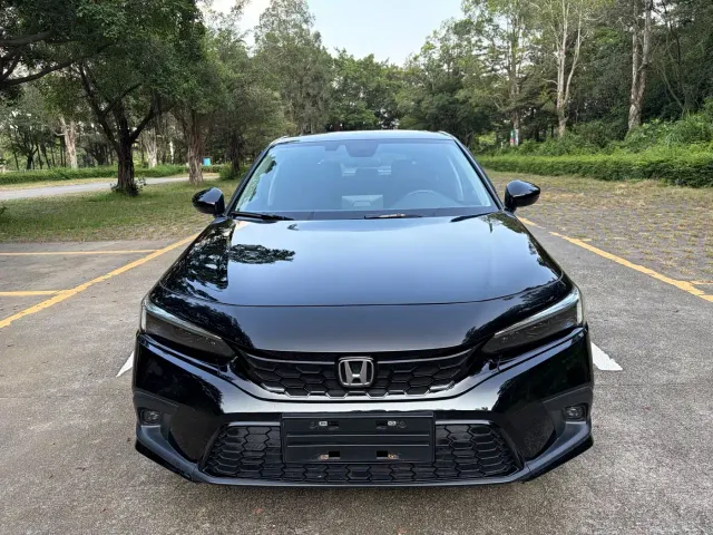 Honda Civic — Фото автомобиля 2