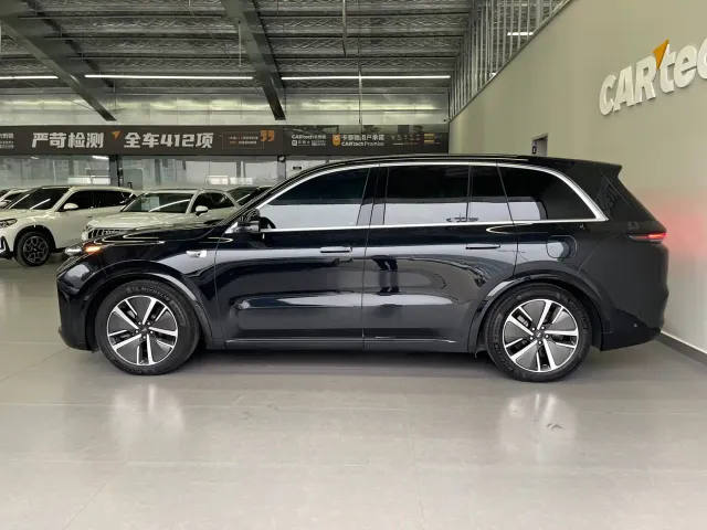 Li Auto L8 — Фото автомобиля 8