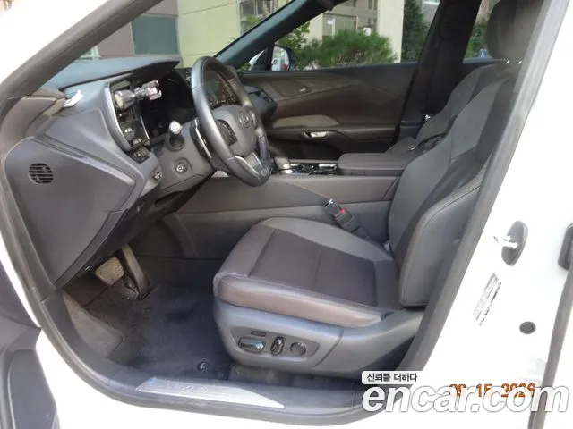 Lexus RX — Фото автомобиля 7