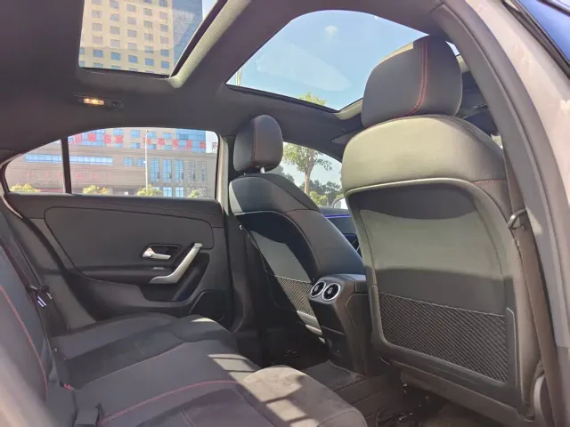 Mercedes-Benz A-Class — Фото автомобиля 9