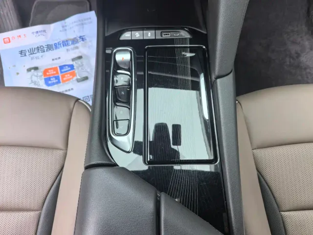 Buick Enclave — Фото автомобиля 25