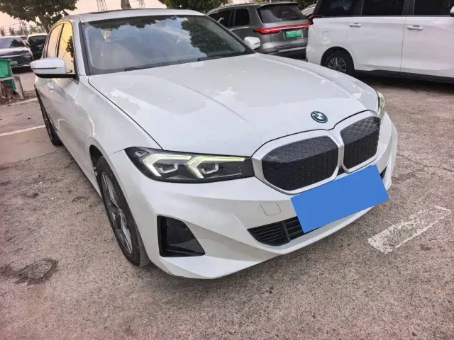 BMW i3 — Фото автомобиля 3