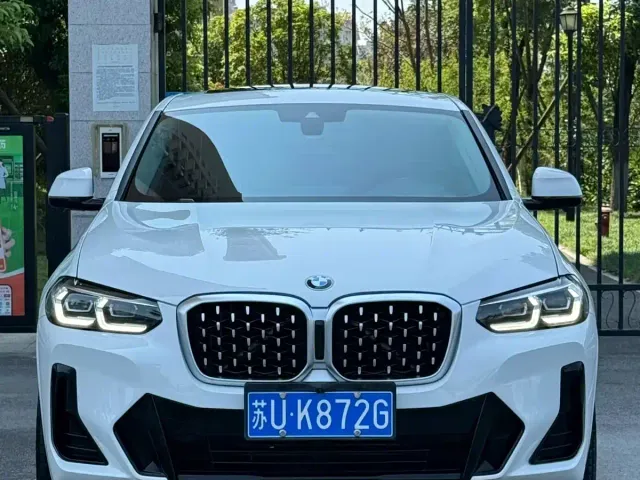 BMW X4 — Фото автомобиля 2