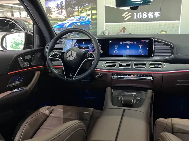 Mercedes-Benz GLE-Class — Фото автомобиля 12