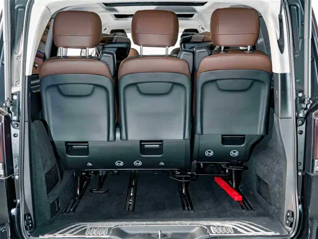 Mercedes-Benz V-Class — Фото автомобиля 25