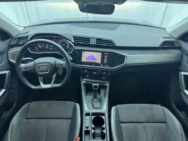 Audi Q3 — Фото автомобиля 11