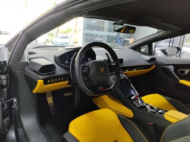Lamborghini Huracan — Фото автомобиля 5