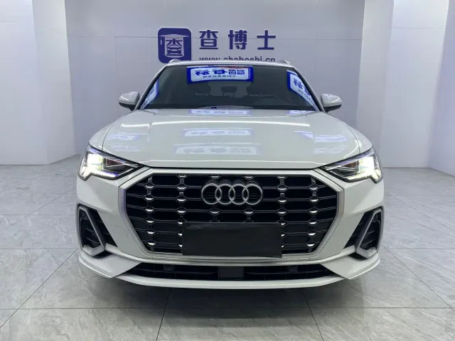 Audi Q3 — Фото автомобиля 2