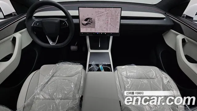Tesla Model Y — Фото автомобиля 6