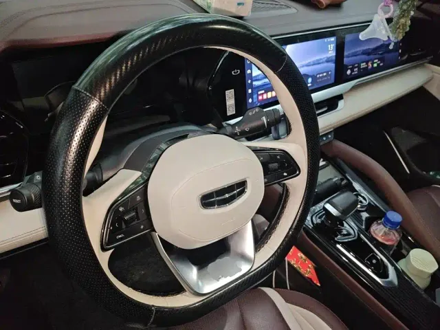 Geely Xingyue L — Фото автомобиля 2
