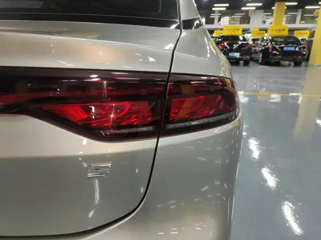 GAC Aion S — Фото автомобиля 7