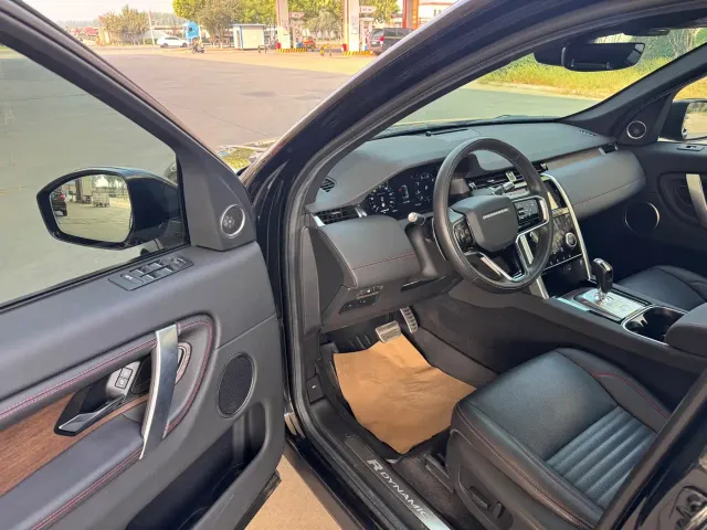 Land Rover Discovery Sport 2022 Model 249PS R-Dynamic S Performance Edition 5-Seater — Фото автомобиля 2