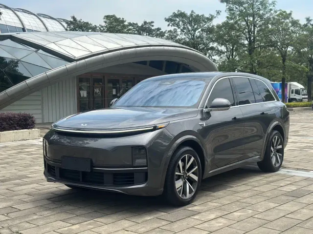 Фотография автомобиля — Li Auto L8