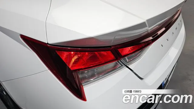 Hyundai AVANTE Modern — Фото автомобиля 23