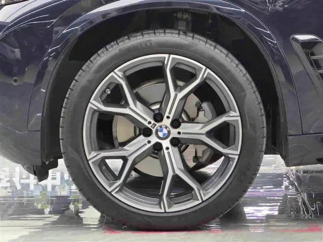 BMW X5 — Фото автомобиля 4