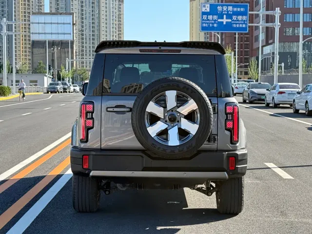 BAIC BJ40 — Фото автомобиля 5