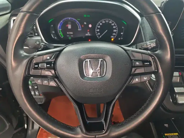 Honda Elysion — Фото автомобиля 10