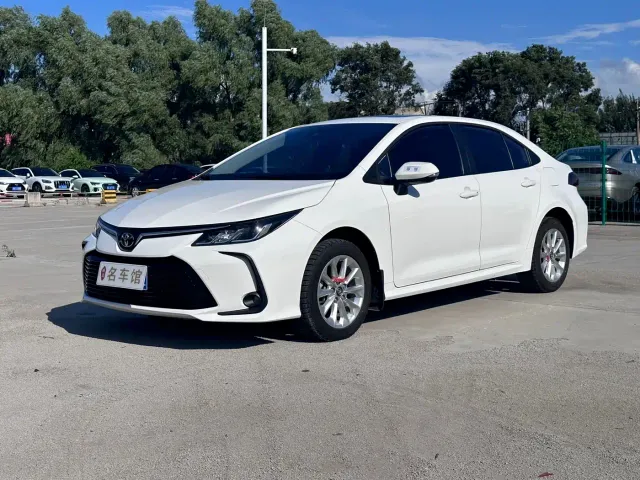 Фотография автомобиля — Toyota Corolla