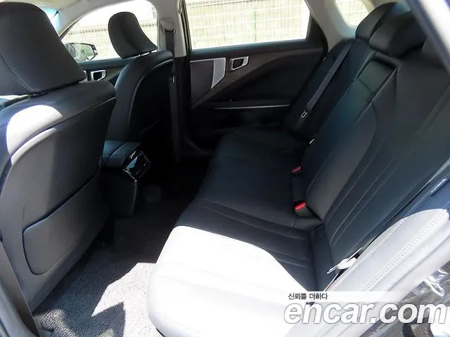 Kia K8 — Фото автомобиля 6