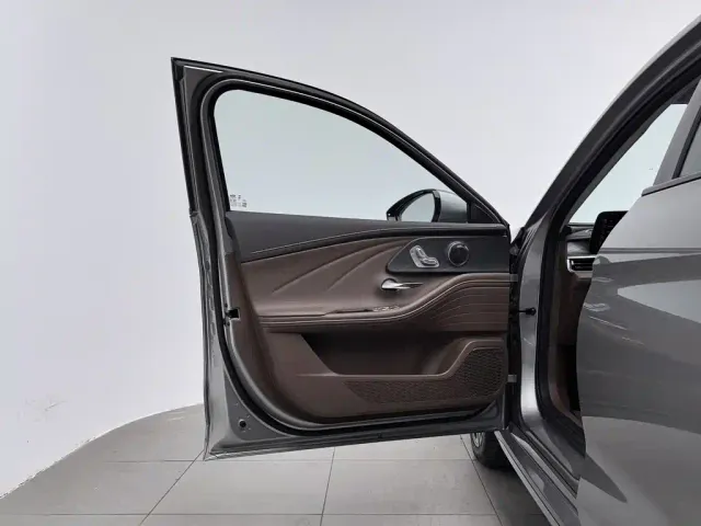 Chery Arrizo 8 — Фото автомобиля 8