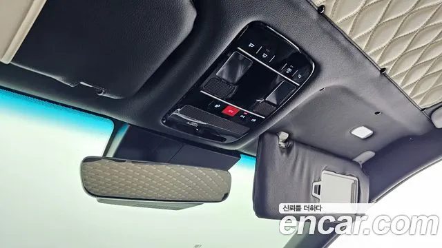 Hyundai Grandeur Grandeur (GN7) 3.5 LPG 2WD (Такси) — Фото автомобиля 27