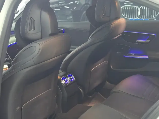 Mercedes-Benz C-Class — Фото автомобиля 7