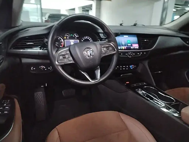 Buick Regal — Фото автомобиля 10
