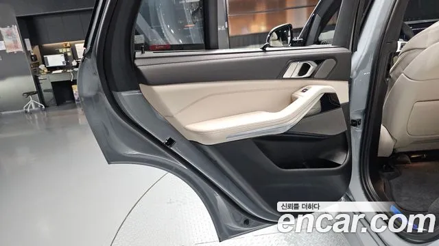 BMW X5 xDrive 40i M Sport — Фото автомобиля 18