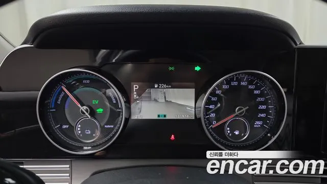 Hyundai Grandeur Grandeur (New) Hybrid — Фото автомобиля 11