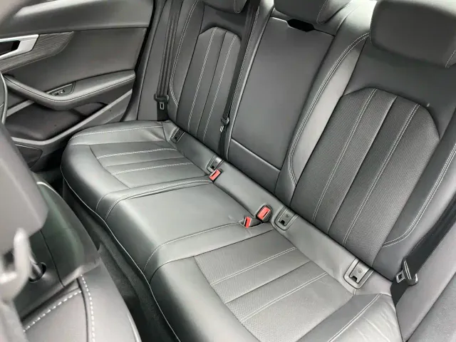 Audi A4L — Фото автомобиля 18