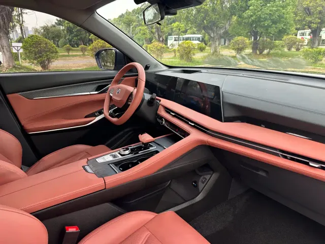 Changan CS75 Plus — Фото автомобиля 16